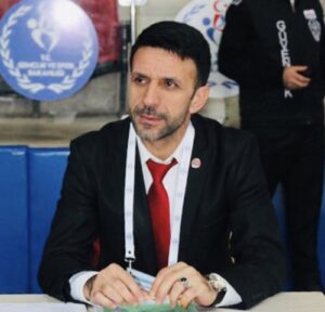 “USTA ÖĞRETİCİ VE ANTRENÖRLERE KADRO İSTİYORUZ”