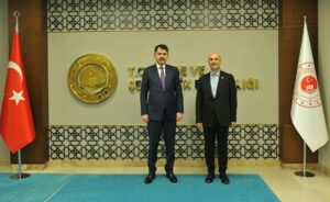 “FISTIK EKİLİ BAHÇELER SAHİPLERİNE VERİLECEK”