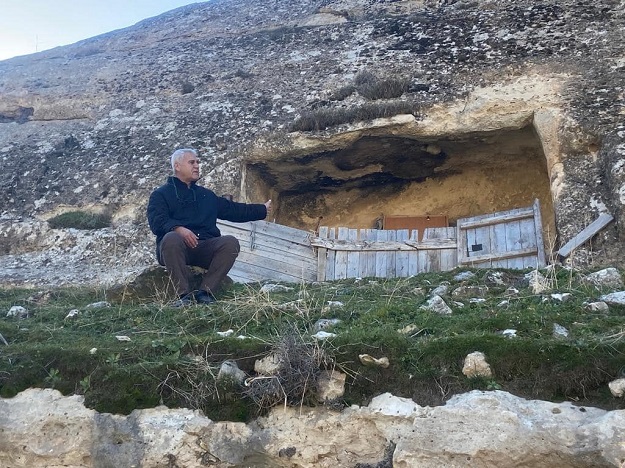 İLÇE BAŞKANI EMİN BULUT MAĞARAYA TAŞINDI…
