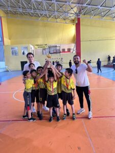 FUTSAL ŞAMPİYONU BORSA OLDU