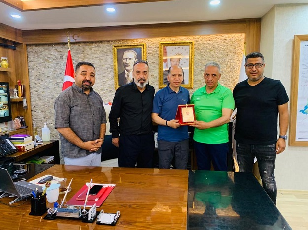 ÖZER’E ASKF’DEN TEŞEKKÜR PLAKETİ