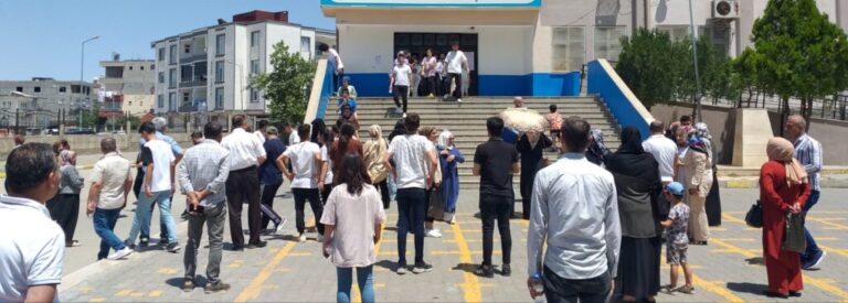 YKS SINAVINDA TER DÖKTÜLER