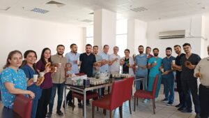 KÖTÜ YEMEĞİ PROTESTO ETTİLER