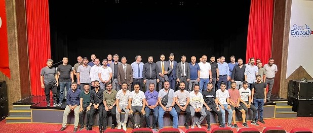 “CEP TELEFONU SEKTÖRÜ ZOR GÜNLER GEÇİRMEKTEDİR”