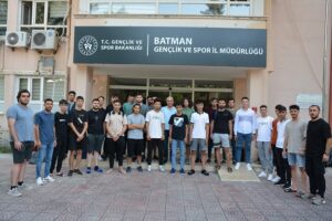 32 GENÇ ÇANAKKALLE’YE UĞURLANDI