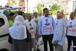 Batman Milletvekili Ramanlı kurban eti dağıttı