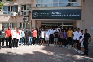 ÖZPERK, GENÇLERİ ERZURUM’A UĞURLADI