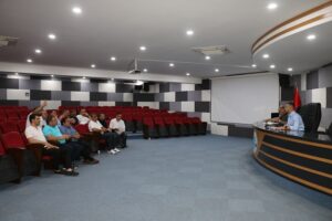 MAHALE BULUŞMALARI YOĞUN EÇİYOR