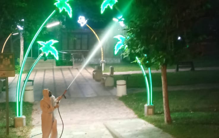 Yeşil alanlar sabaha kadar ilaçlanıyor