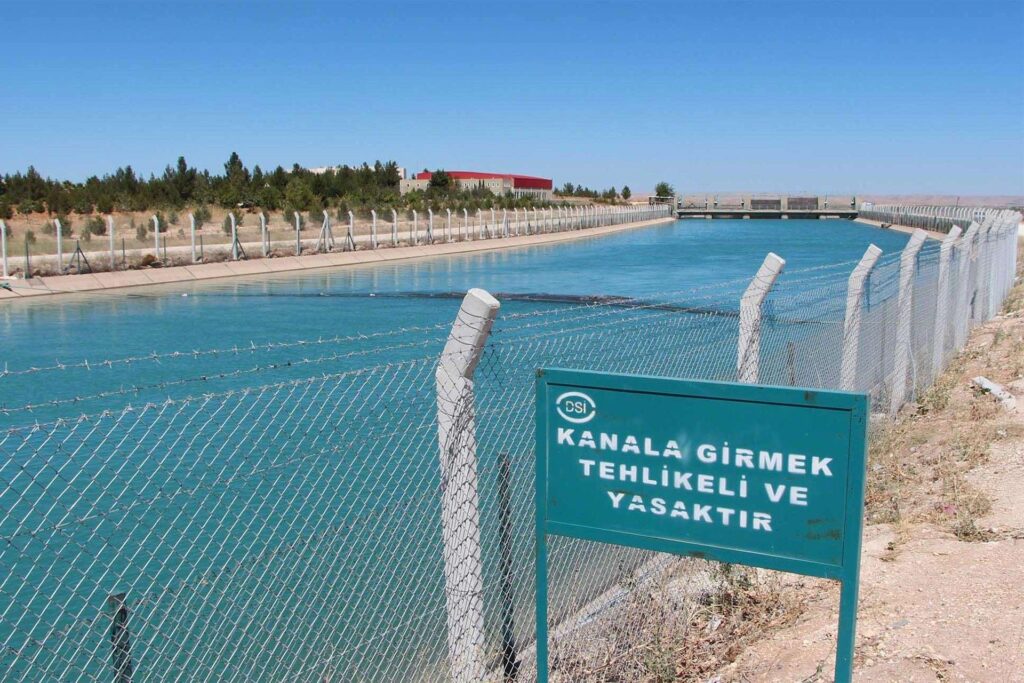 Boğuldu sanılan genç otelde çıktı!