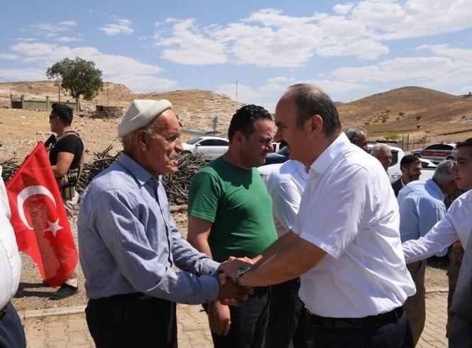 VALİ CANALP 233 KÖYÜ GEZDİ!