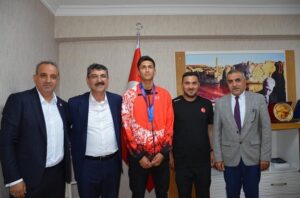 YILDIZ FİLİSTİN’DE YARIŞACAK