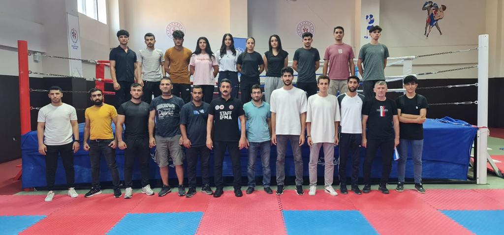 MUAY THAİ HAKEMLİK KURSUNA 35 KATILIM