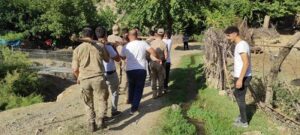 Tarihi mezar taşı taşındı