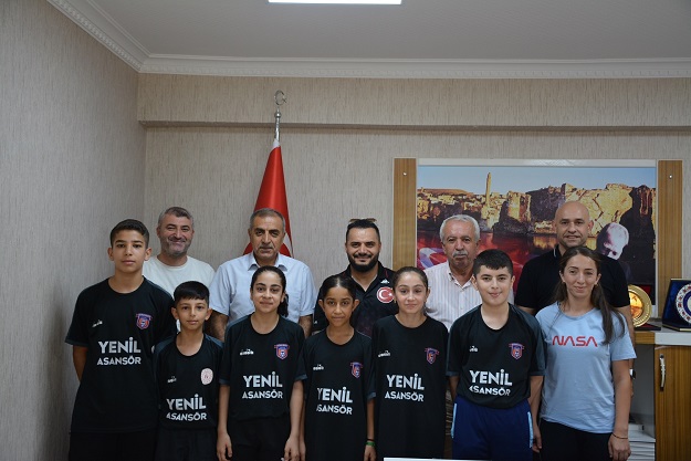 ŞAMPİYONLARDAN ÖZPERK’E ZİYARET