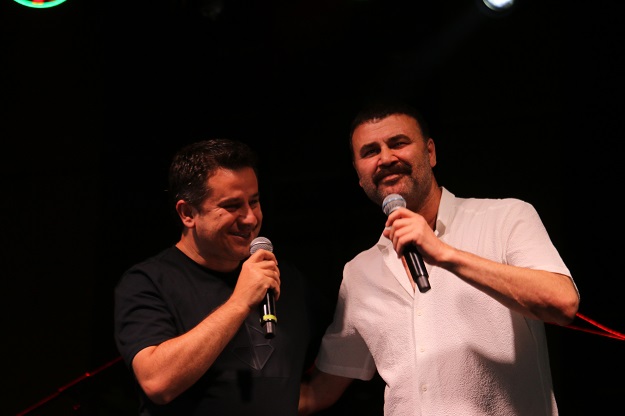 HÜSEYİN TATLI KONSERİ: HER ANIN TADINI DOYASIYA YAŞADILAR