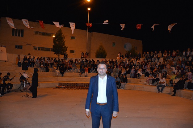GENÇLİK YURTLARI ÖĞRENCİLERİ AĞIRLAMAYA HAZIR