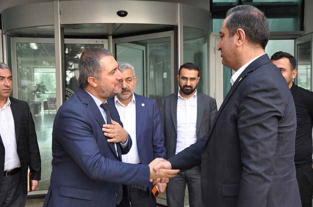 Ramanlı: “Asıl vekillik millete hizmet etmektir”