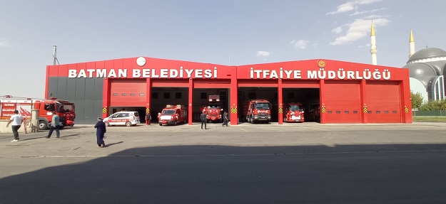 SİRENLER BU KEZ İTFAİYECİLER İÇİN ÇALDI