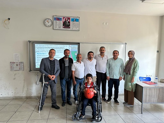 KÜÇÜK ÖMER’E ANLAMLI ZIYARET