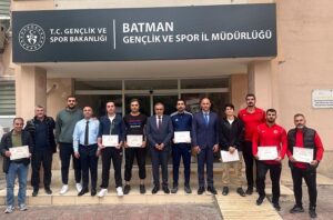 BAŞARILI ANTRENÖRLERE ‘TEŞEKKÜR BELGESİ’