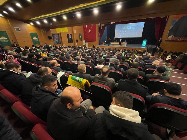 “Milletin layık olduğu bir anayasa yapalım”