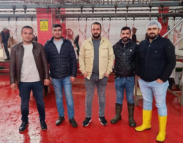 ALO TEVŞO’DAKİ KASAPLAR ‘KAÇAK KESİME HAYIR’ DEDİ…