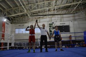 GENÇLİKTEN MUHTEŞEM BOKS ŞAMPİYONASI