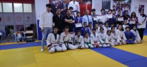 ÖDÜL CANAVARI OKUL