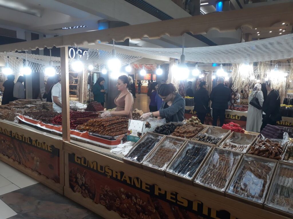 Yöresel Pazar Batman Park AVM’de