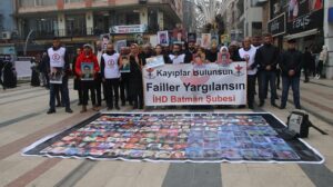 BAHÇECİ’NİN AKIBETİNİ SORDULAR