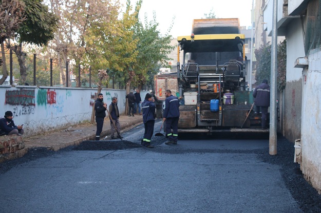 Selin Tahrip Ettiği Cadde ve Sokaklar Asfaltlanıyor