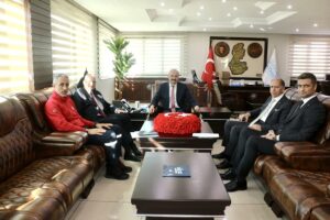 BABASI RAFİNERİYİ İNŞA ETTİ, KENDİSİ FİZİBİLİTELERİ SAĞLIYOR