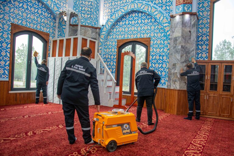 150 İbadethane temizlendi