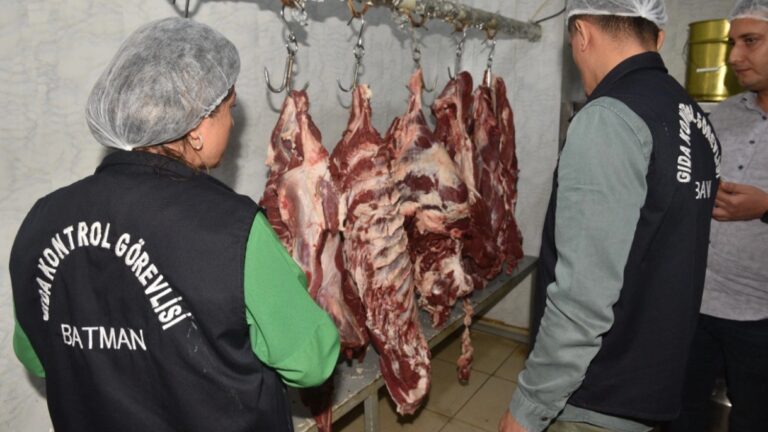 2 Ton kaçak et imha edildi