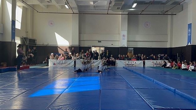 222 KİŞİYLE CİMNASTİK İL SEÇMELERİ YAPILDI