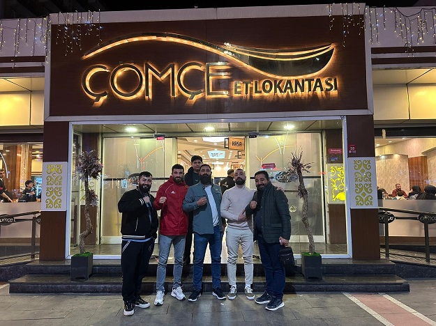 ÇÖMÇE, ŞAMPİYONU AĞIRLADI