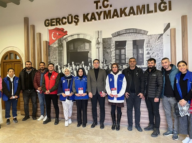 ÜNİVERSİTENİN GÖNÜLLÜ GENÇLERİ GERCÜŞ’TEYDİ