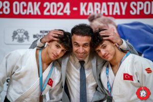 JUDO ŞAMPİYONASINA İKİZLER DAMGA VURDU