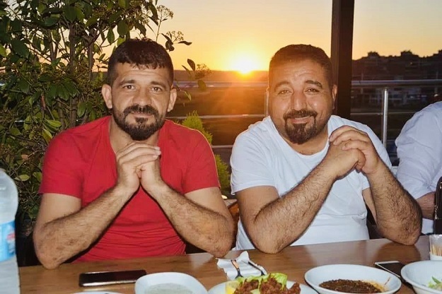 6 YAŞINDAYIZ