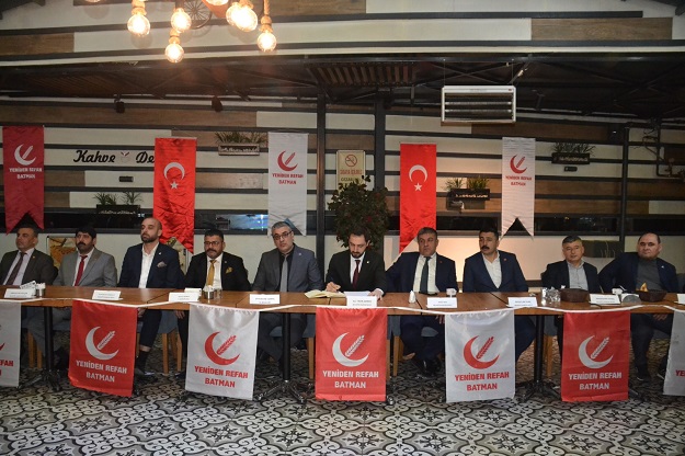 YRP BAŞKAN ADAYLARINI TANITTI