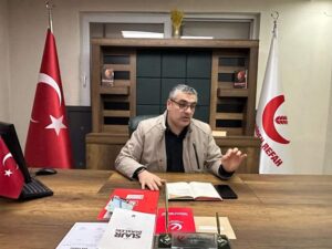 “İSTİFA ETMEDİ, İHRAÇ EDİLDİ”
