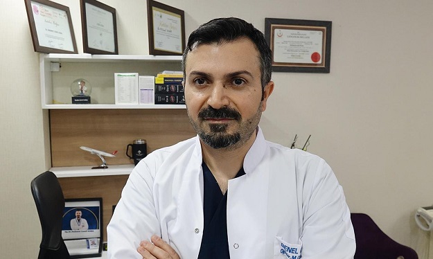 SAFRA KESESİ İLTİHABI TEHLİKESİ: ACİL CERRAHİ MÜDAHALE HAYATİ ÖNEM TAŞIYOR!