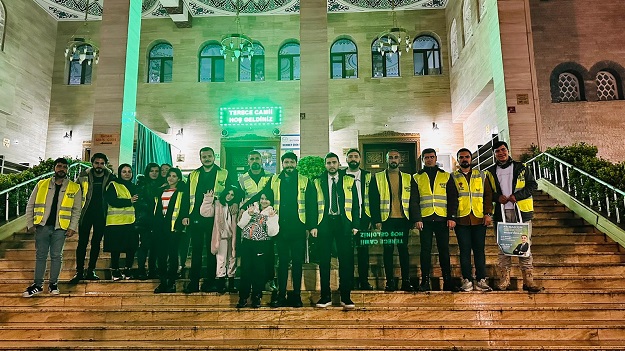 “RAMAZAN AYI BİZLERİ BİRBİRİNE BAĞLAYAN ÖNEMLİ BİR AYDIR”