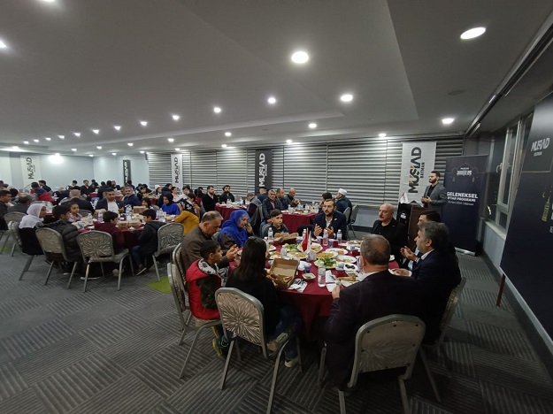 MÜSİAD Kimsesiz Çocuklar ve Yardıma Muhtaç Ailelerle İftarda Buluştu