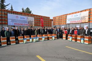 4 Bin çiftçiye Polen Tuzaklı Fenni Kovan