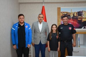 TÜRKİYE 3. CÜSÜ DART’ÇIDAN ÖZPERK’E ZİYARET