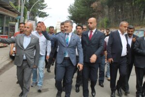 Eski Bakan Kılıç’tan Beşiri’ye çıkarma