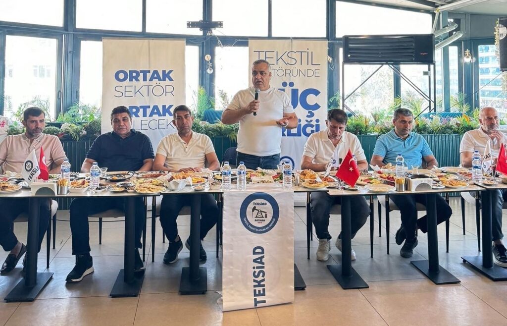 TEKSİAD’ dan istişare toplantısı