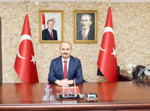 VALİ CANALP, ‘ANNELER GÜNÜ’NÜ KUTLADI